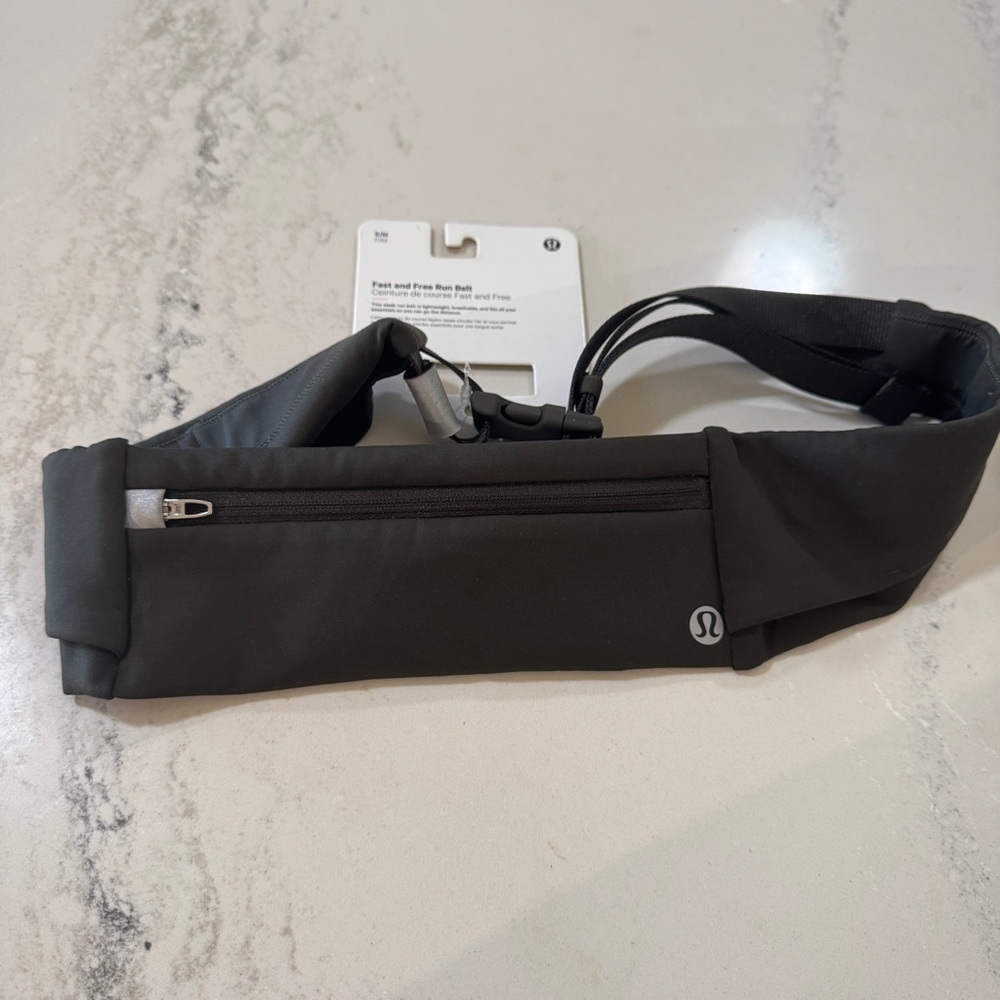 Lululemon Fast and Free Run Belt